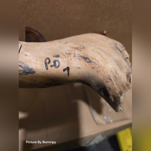 4 Hand crafted/carved wooden birds on driftwood - Picture 7 of 8